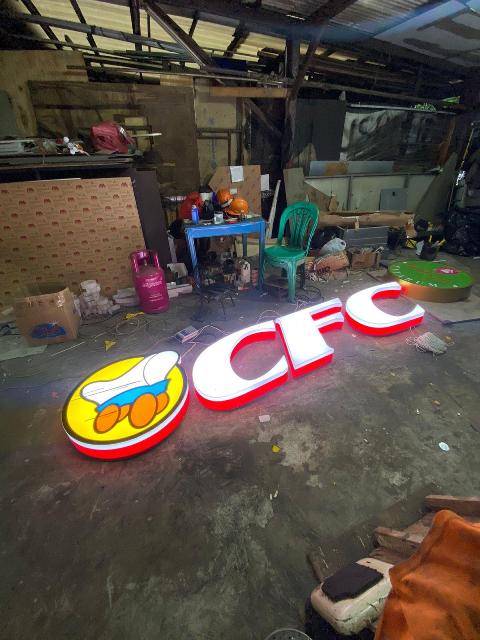 jasa pembuatan huruf timbul